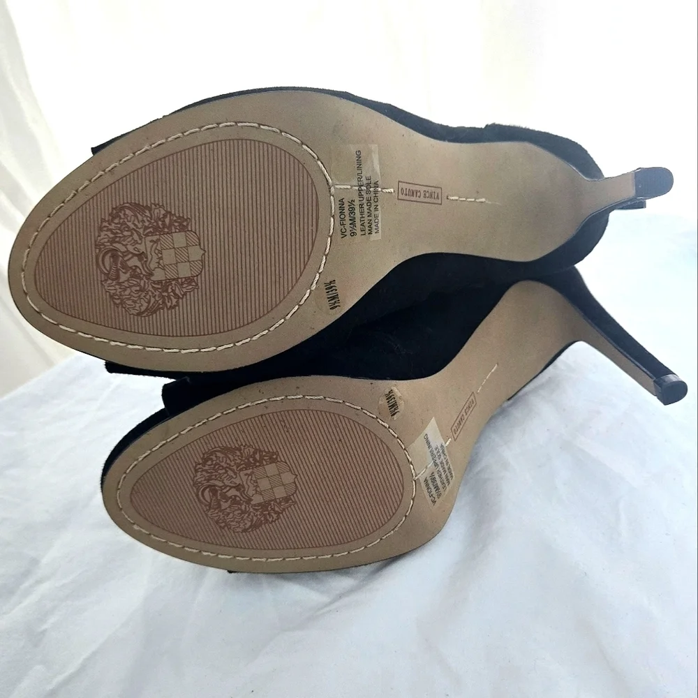 Gorgeous Vince Camuto Gladiator Heels NWOB ❤️